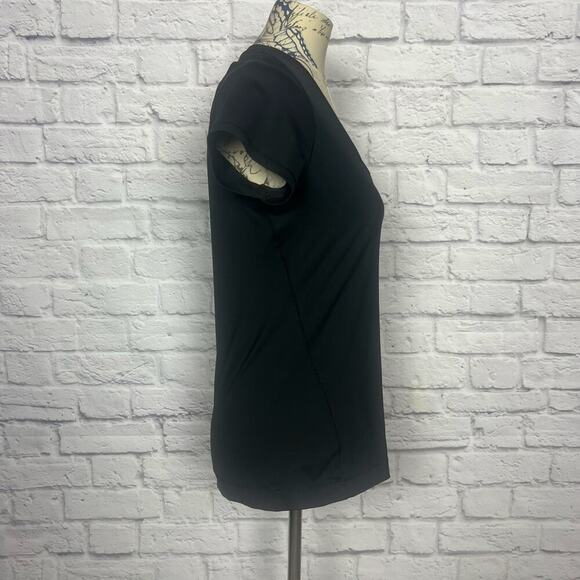 Rebook Play Dry Black Sports T-Shirt Women Size Medium - Picture 3 of 6